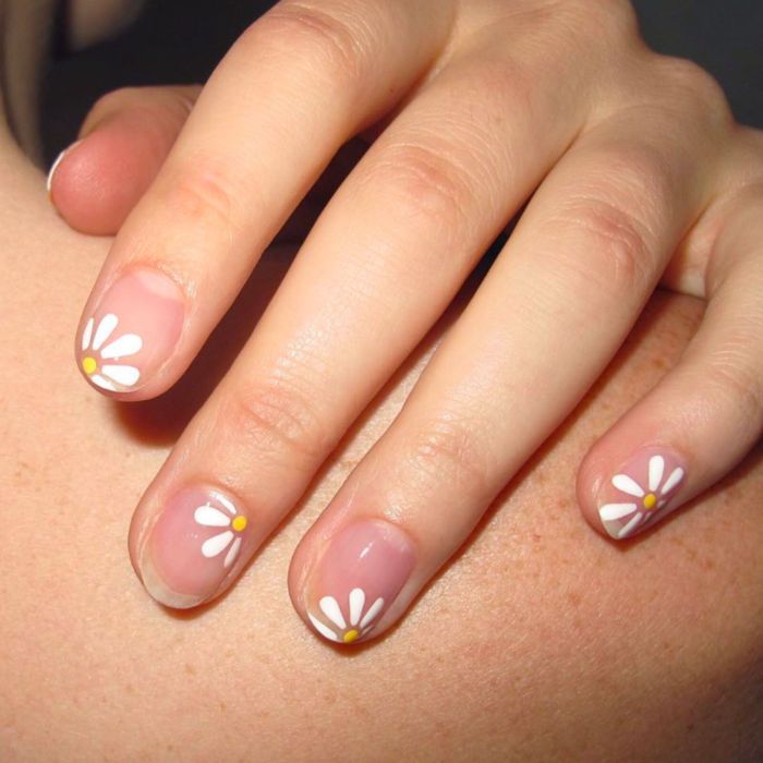 Beautiful Spring Nail Colors to Try for Spring