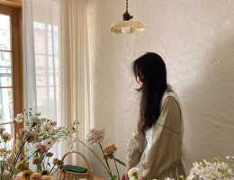 How to Decorate Your Room with Beautiful Flowers