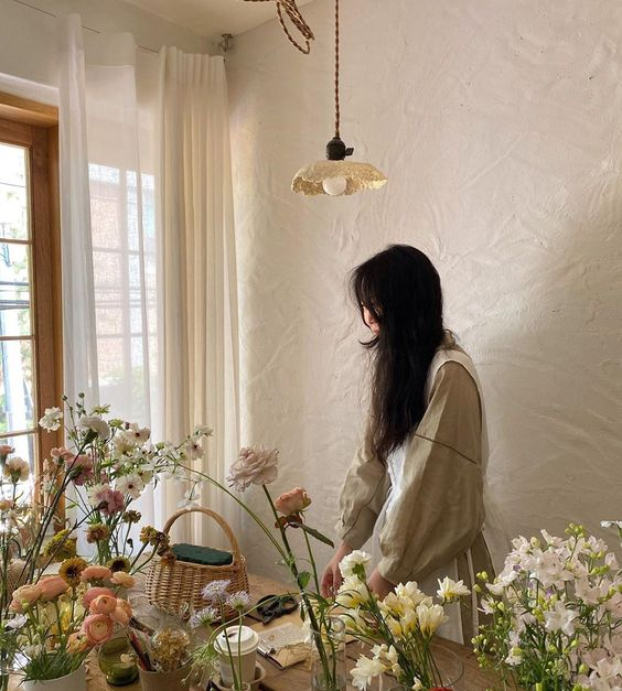 How to Decorate Your Room with Beautiful Flowers